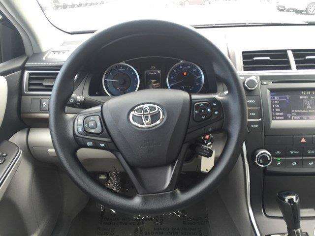 Toyota Camry 2017 photo 12
